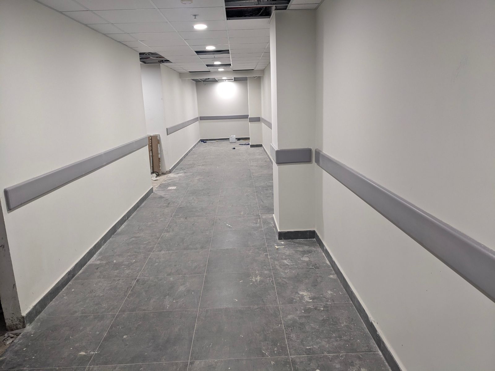 Holiday-Inn Hotel	2024	HCM, Vietnam	"Wall Guard-